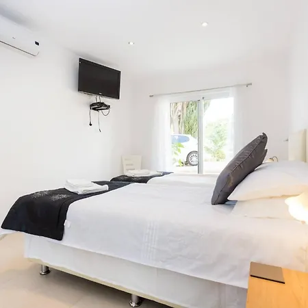 Coolhouses Algarve, Casa Redonda, V3 לאגוּ‏ש