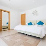 Coolhouses Algarve, Casa Redonda, V3 度假居 拉哥斯