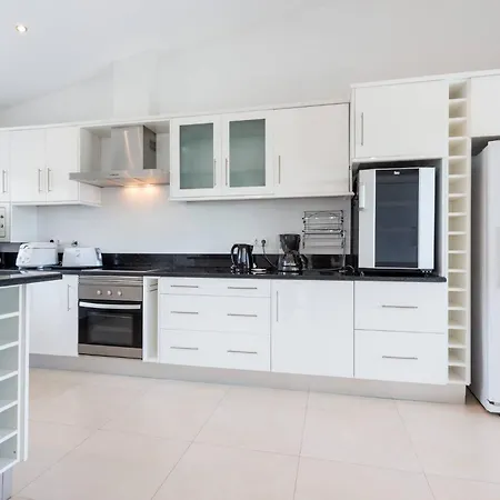 Coolhouses Algarve, Casa Redonda, V3 Lagos